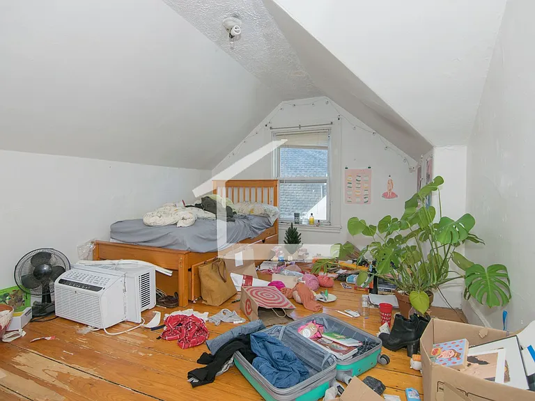 25 Pratt St #1 — Photo 3