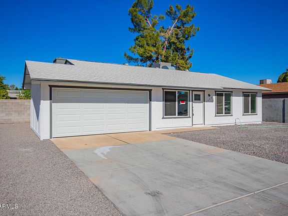 3rd image of 2608 E Michelle Drive