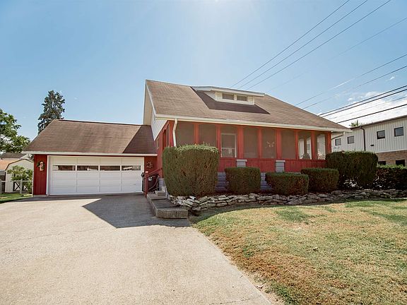 3rd image of 207 W Ellsworth St