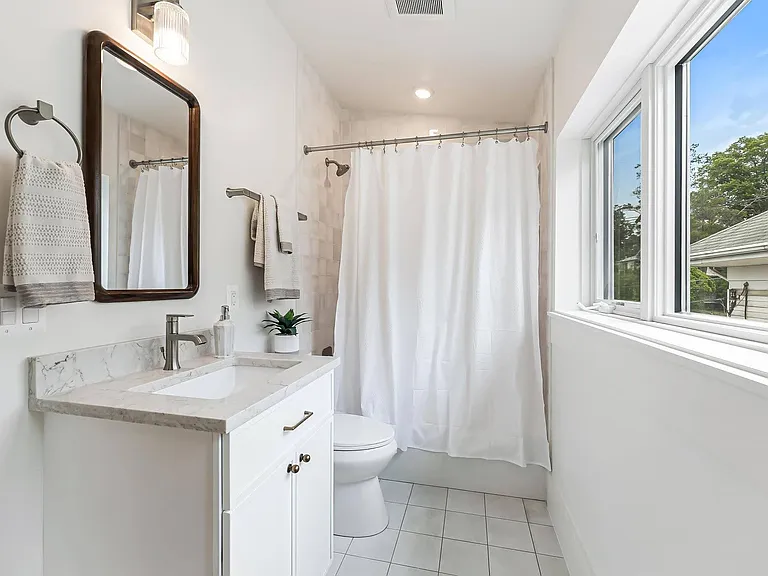 1262 Talbert St SE #1 — Photo 7