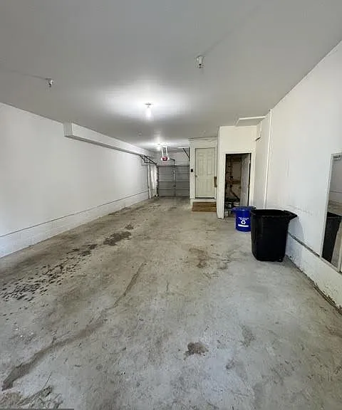 327 S Adams St — Photo 3