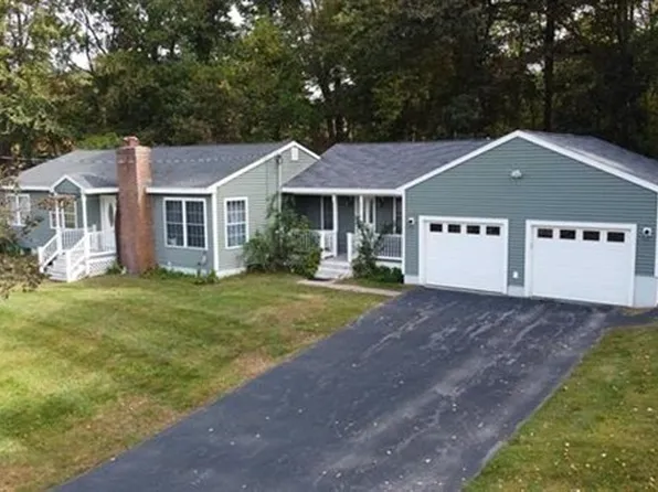 3 McLain Dr, Pelham, NH 03076