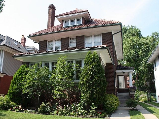1st image of 1432 W Touhy Ave
