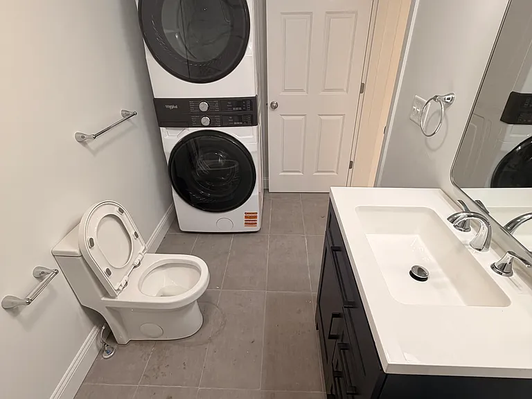 33 Pleasant St #4 — Photo 6
