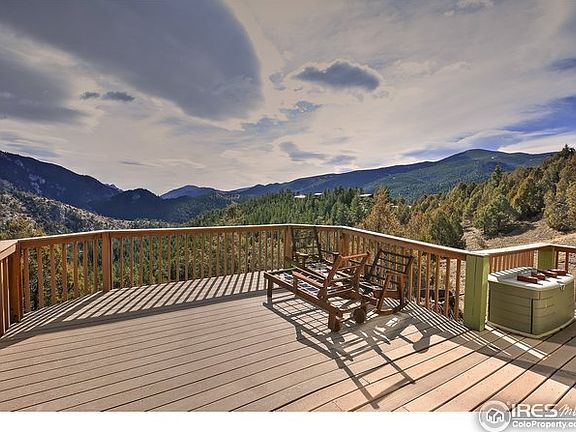 Front Deck View