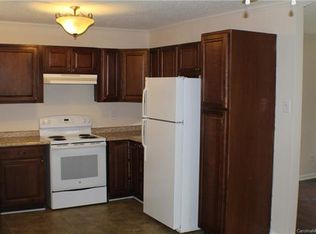 706 S 10th St, Bessemer City, NC 28016