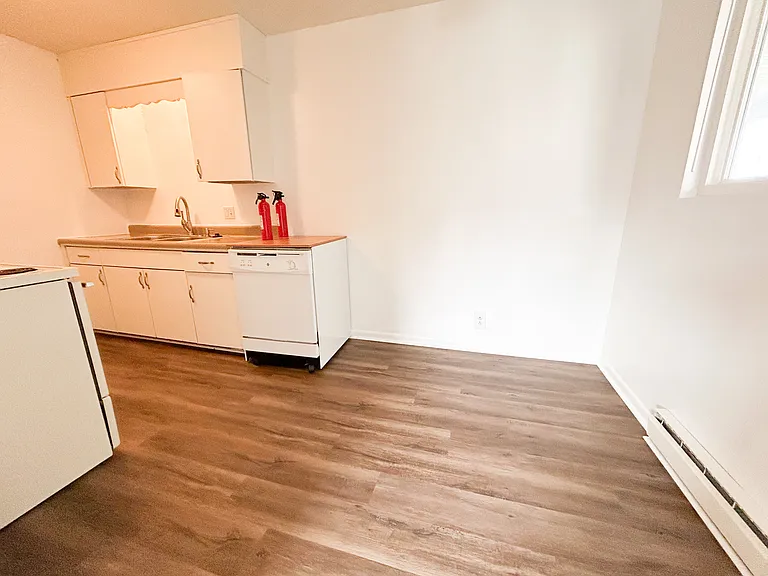 2014 Linden Ave #9 — Photo 9