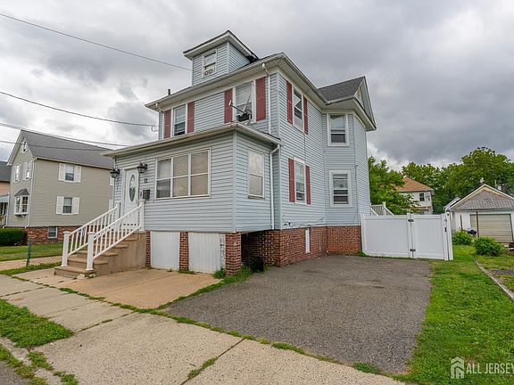 3rd image of 11 E Kupsch St