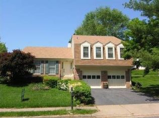 6128 Wicklow Dr, Burke, VA 22015