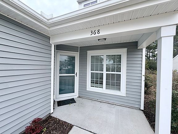 3rd image of 368 Stafford Dr