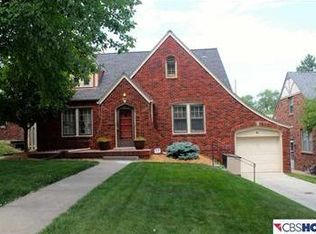 5128 Parker St, Omaha, NE 68104