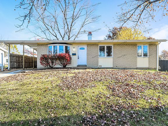 4th image of 325 Skylark Dr