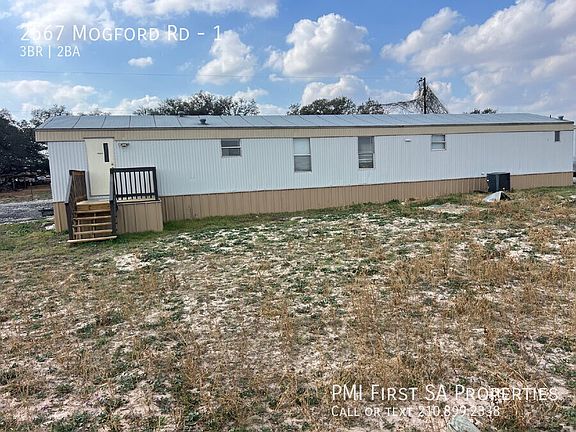 4th image of 2567 Mogford Rd #1