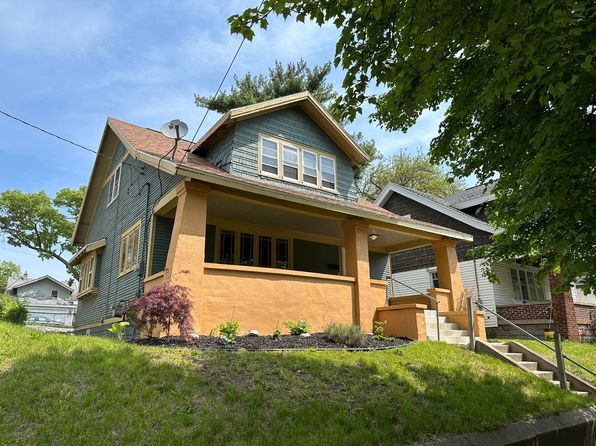 1119 Alexander St SE