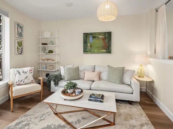 5650 24th Ave NW Unit 214, Seattle, WA 98107