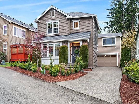 2nd image of 11050 183rd Pl NE