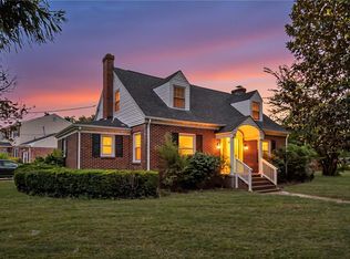 42 Rens Rd, Poquoson, VA 23662