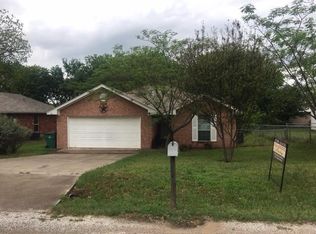525 N Avenue B, Springtown, TX 76082