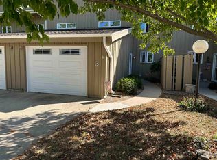 205 Ohio St APT 3, Decorah, IA 52101