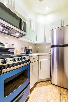 Rented by Townhouse Apartments | media 21