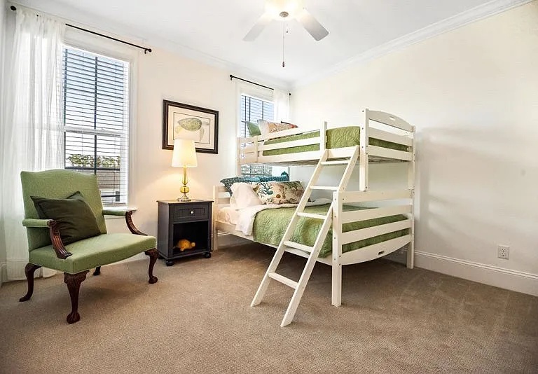 117 Gascoigne Ave #206 — Photo 22