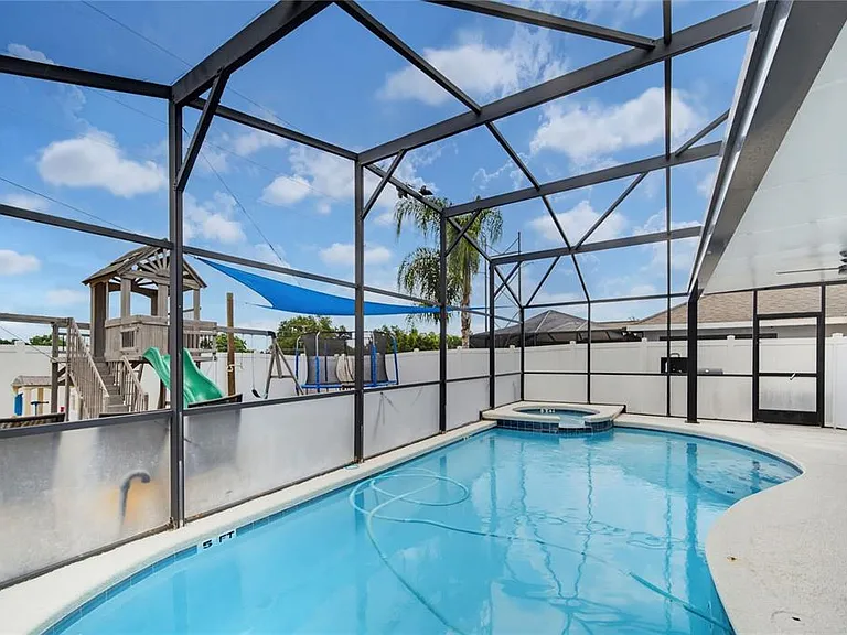 431 Vizcay Way — Photo 3