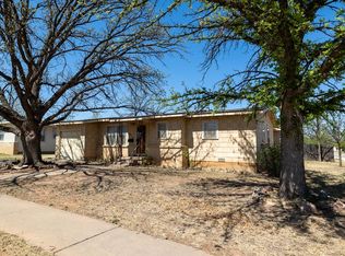 2301 40th St, Snyder, TX 79549
