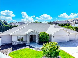 4102 Wenview Ct, West Richland, WA