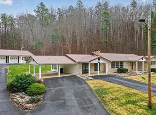 8076 Highway 638, Manchester, KY 40962