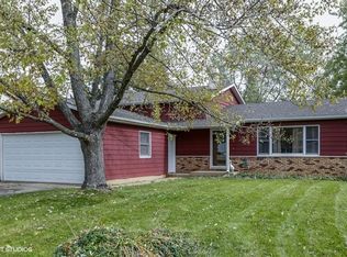 6414 Martin St, Crystal Lake, IL 60014