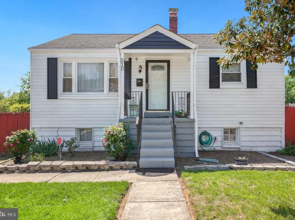 210 69th St, Capitol Heights, MD 20743