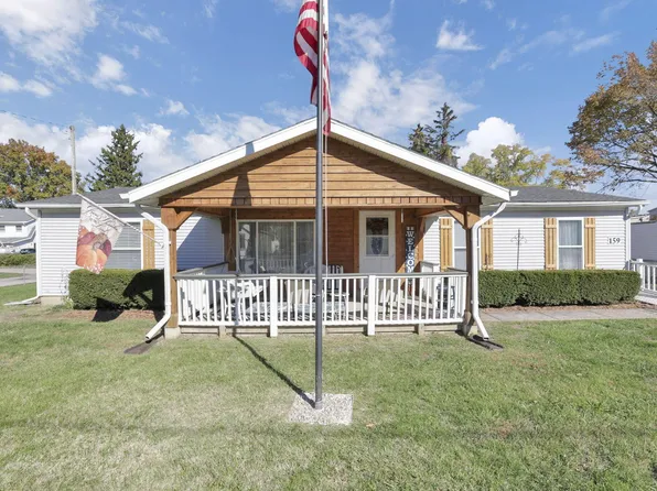 159 Myers Ave, Buckeye Lake, OH 43008