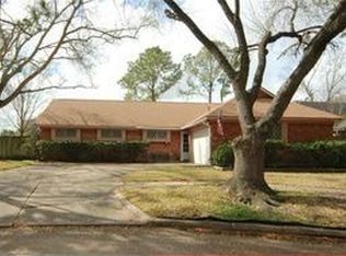 16610 Rigger Ln, Houston, TX 77062