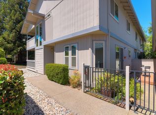 8049 Briar Ridge Ln, Citrus Heights, CA 95610