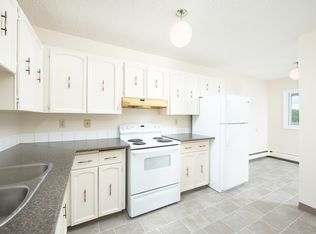 North Haven Estates, Edmonton, AB T5A 3T5