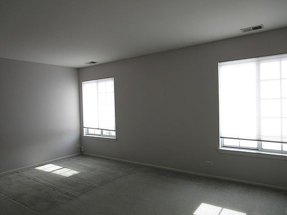5th image of 362 Ashford Cir Unit 3