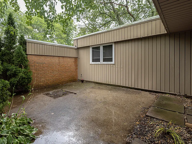 3041 Parklane St NW — Photo 13