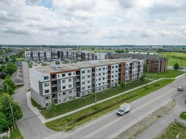 4578 Huron Church Line Rd #308, Lasalle, ON N9H 0M2