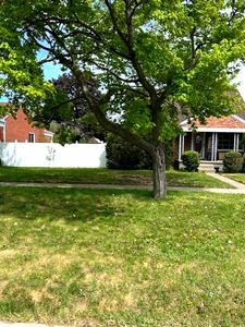 14669 Burns St, Southgate, MI, 48195