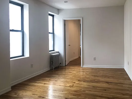 Rented by Kahen Properties | media 6