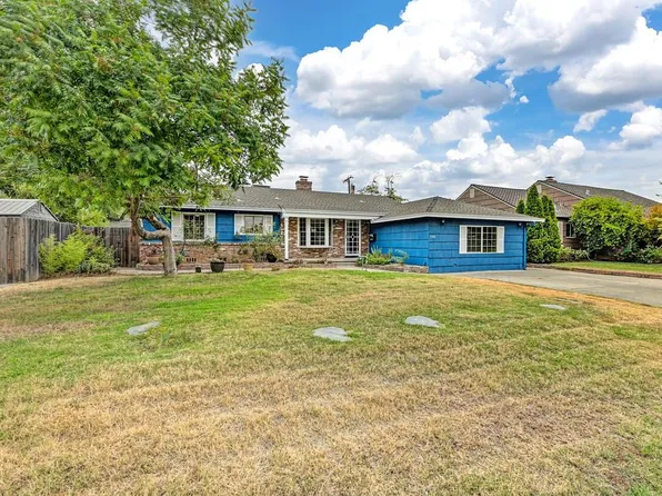 3304 Brookwood Rd, Sacramento, CA 95821