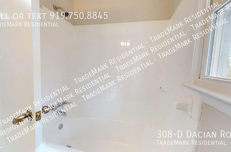 308D Dacian Rd — Photo 7