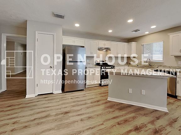 5th image of 4935 Pecan Grove Dr