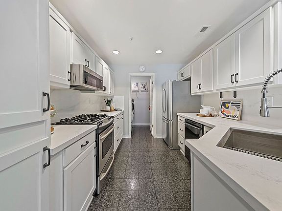 3rd image of 187 San Pedro Cir