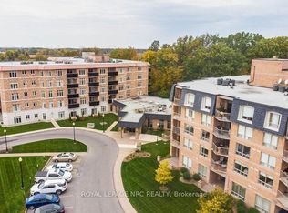 8111 Forest Glen Dr #109, Niagara Falls, ON L2H 2Y7