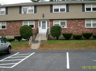 5 Greenleaf Park APT B, Merrimac, MA 01860