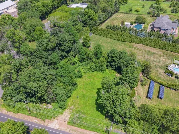 947 Holmdel Road, Holmdel, NJ 07733