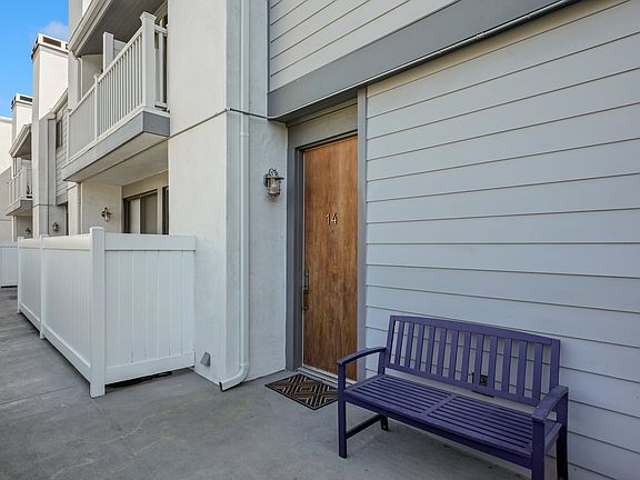3rd image of 1429 26th St Unit 14