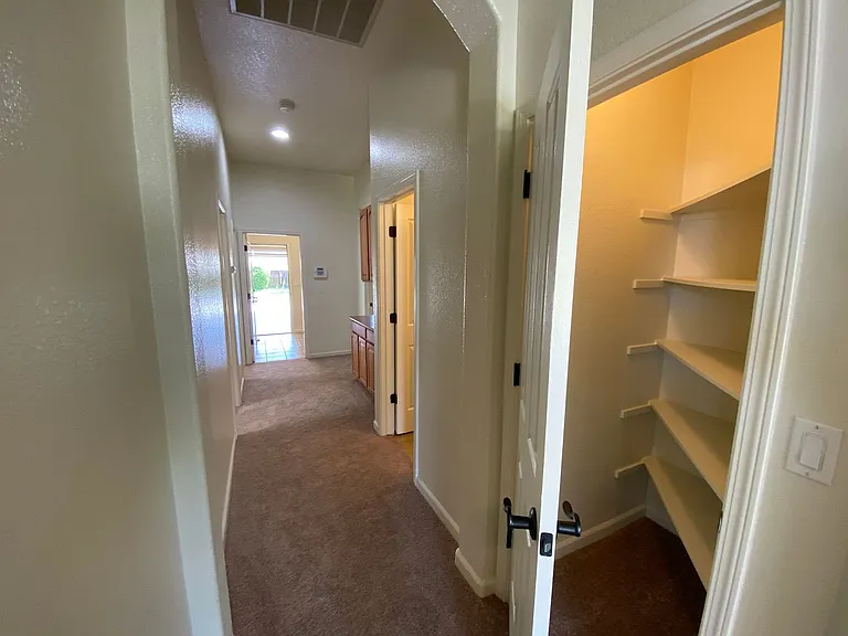 9748 Roedell Way — Photo 20