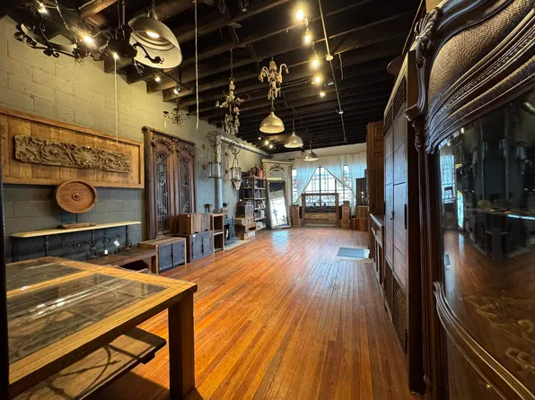 248 Beacon Avenue image 14 of 26